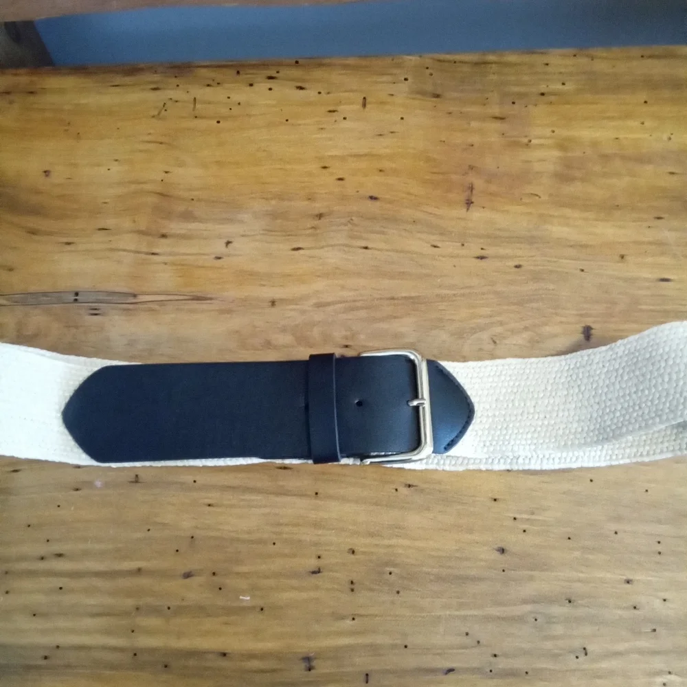 Stylish Black Faux Leather and Cream Woven Belt Sz L 34